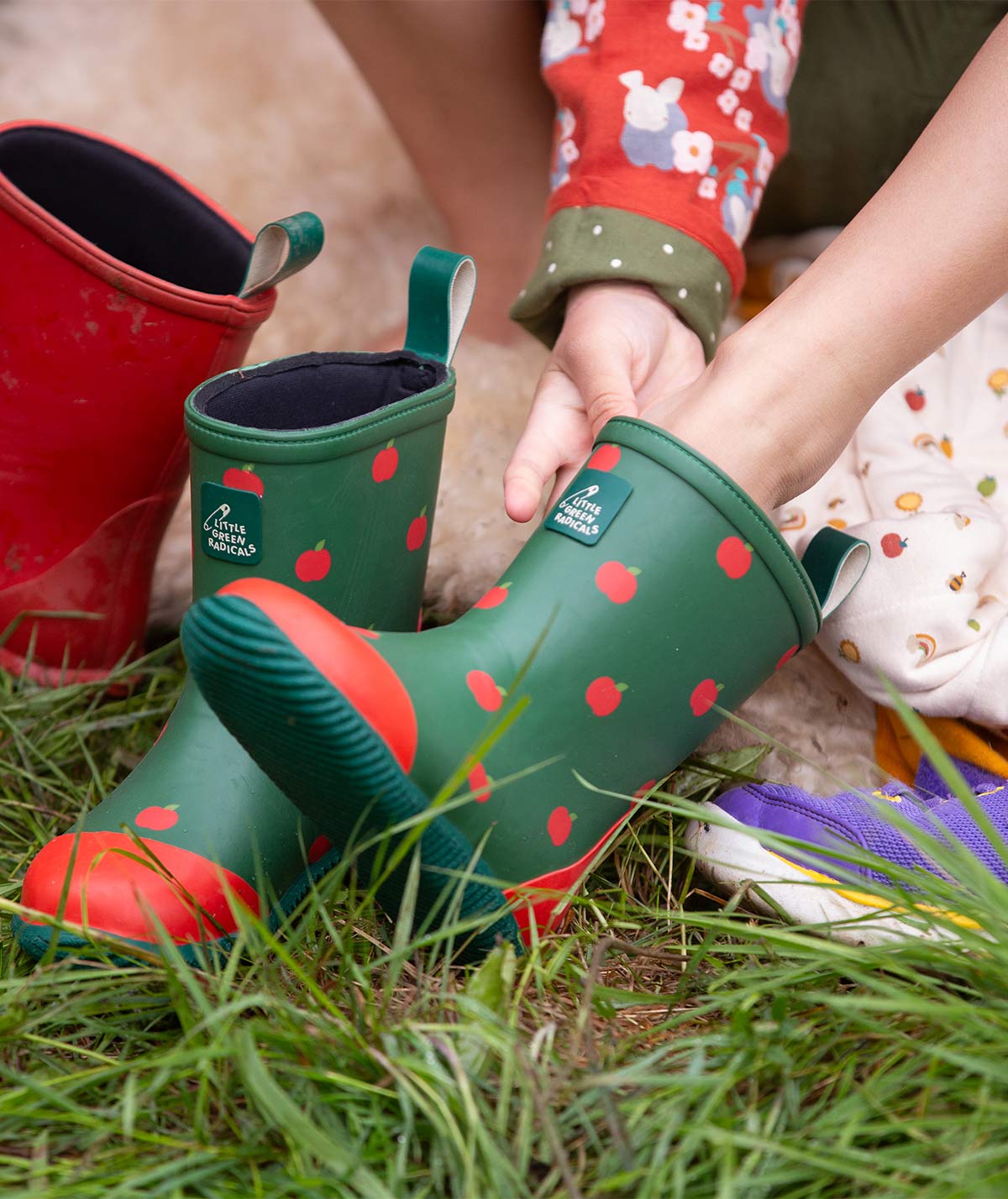 Lined Classic Wellington Boots Red Apples KIDLY