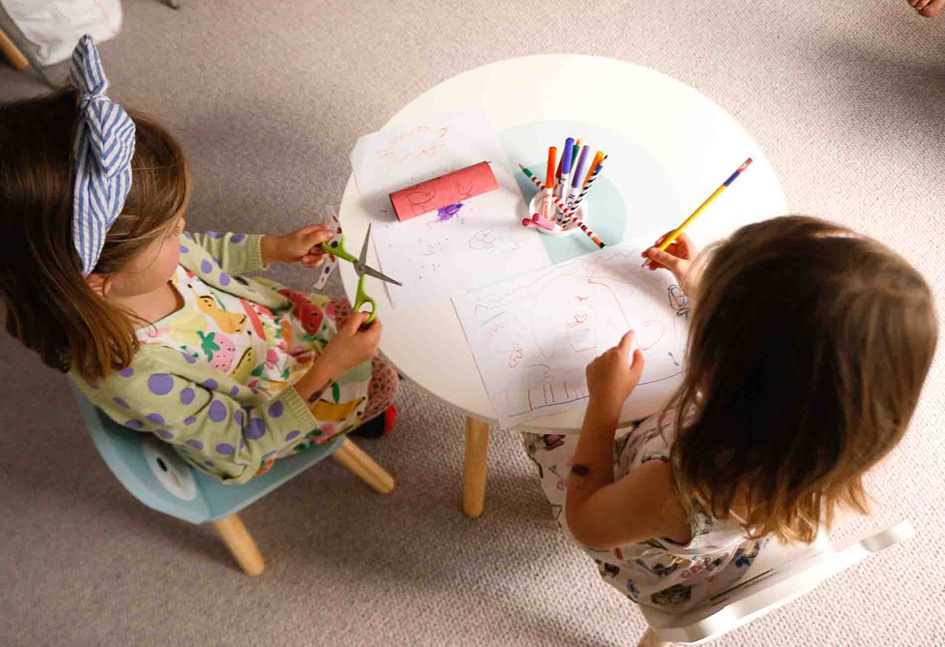 Janod table and online chairs