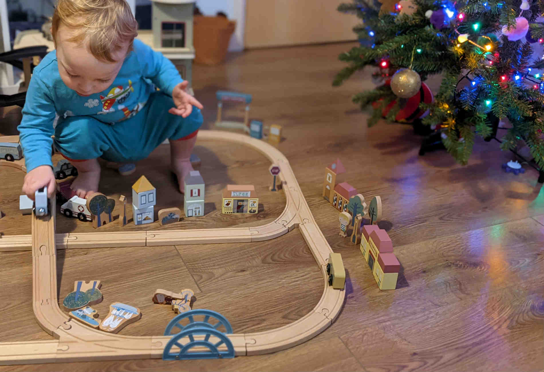 Buy the Little Dutch Large Train Starter Set KIDLY