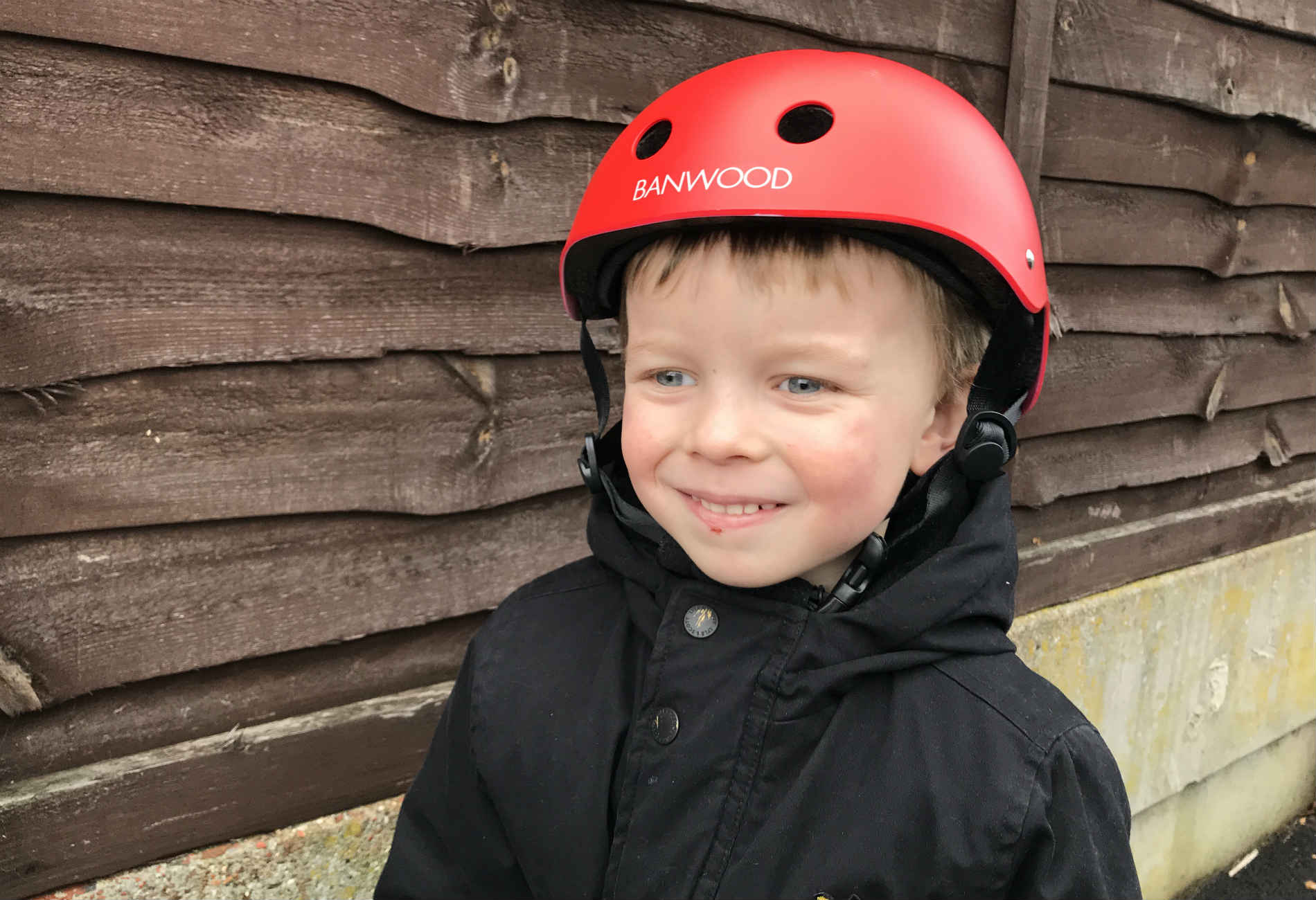 Buy the White Banwood Classic Kids Bike Helmet KIDLY